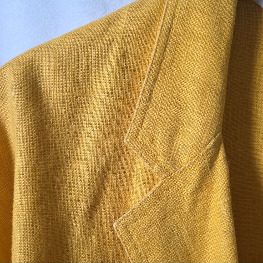 Vintage 80's Iconic Diane von Furstenberg Mustard 100% Ramie Blazer/Skirt Set. - Picture 5 of 16